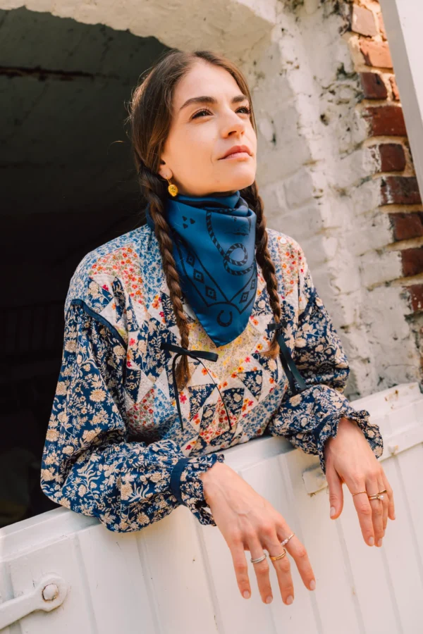 Foulard soie navy rodeo motel Antan – Image 3